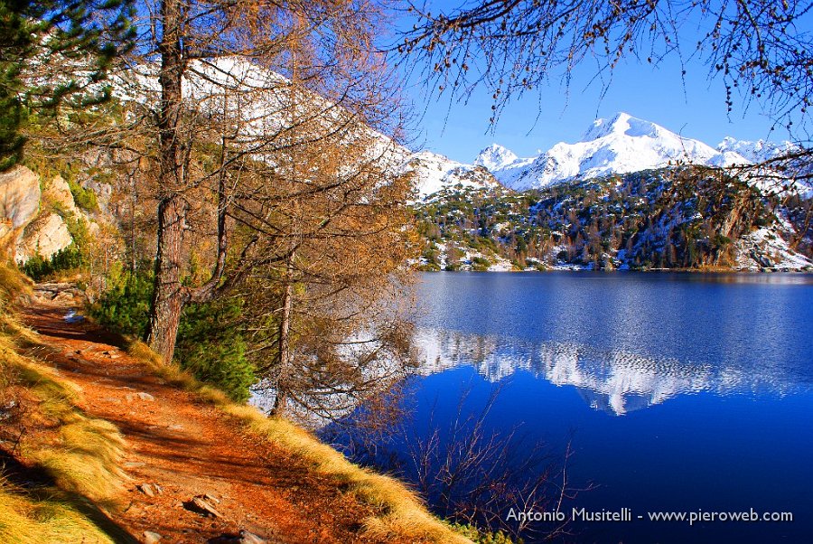 02 Lago Marcio, colorato d'autunno.jpg